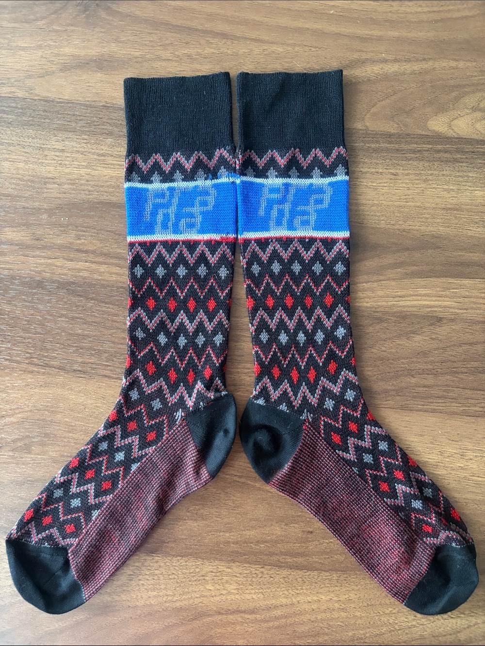 Prada Men’s Lana Chevron Wool Socks Black Red